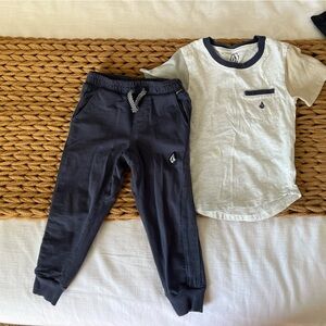 Volcom 2 peice set